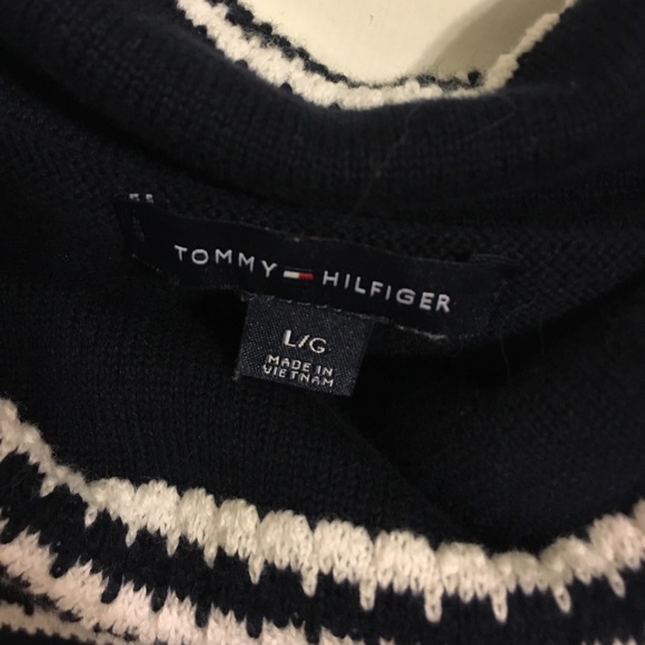 Tommy Hilfiger sweater - Picture 3 of 3